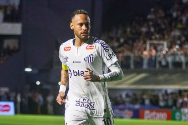 Pakistani media: Neymar s monthly salary is about 650,000 euros, Santos pays for his flights and five-star hotels