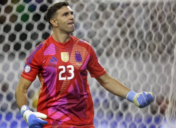 Martin: Now focusing on the Argentine national team, the transfer market has just opened in the future