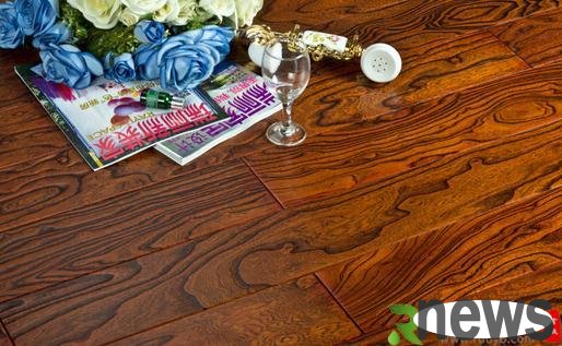 How to remove stains on wooden floors easily