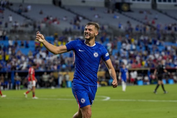 Reporter: Chelsea s search for the main sponsor of the jersey chest has not made any progress, and is also looking for the sponsor of the armband
