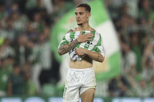 Ask for 40 million 🚨Per-sports: Betis is willing to sign Anthony in two installments, and the player needs to be reduced to 6 million.