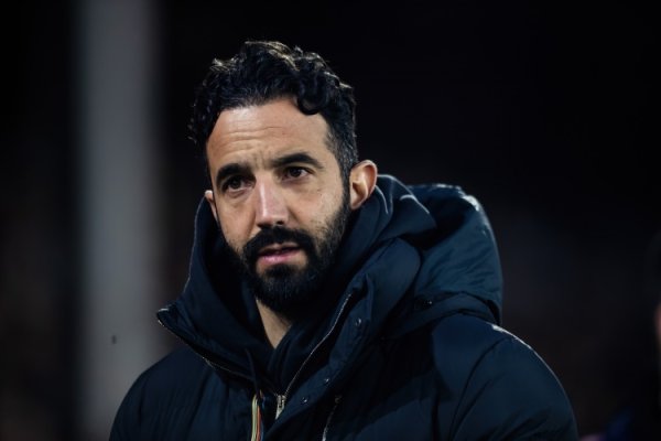 British media: Manchester United will play preseason with Leeds United in Stockholm, Sweden