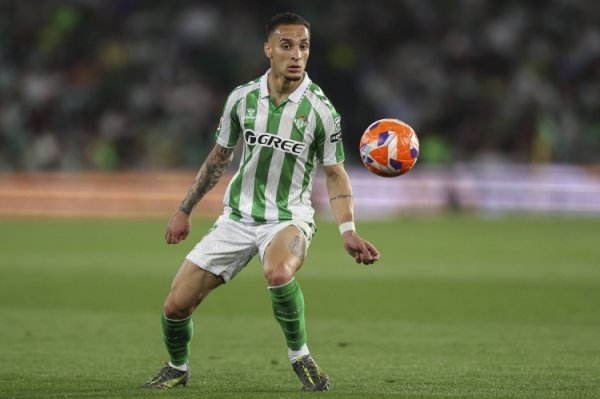 Reporter: Lease + buyout or jointly own player ownership, Betis is stepping up his pursuit of Anthony