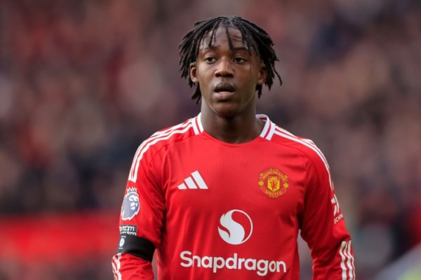 Post: Maynu hopes to leave the team on loan, Manchester United refuses its request & insists that it will be released only after finding a replacement
