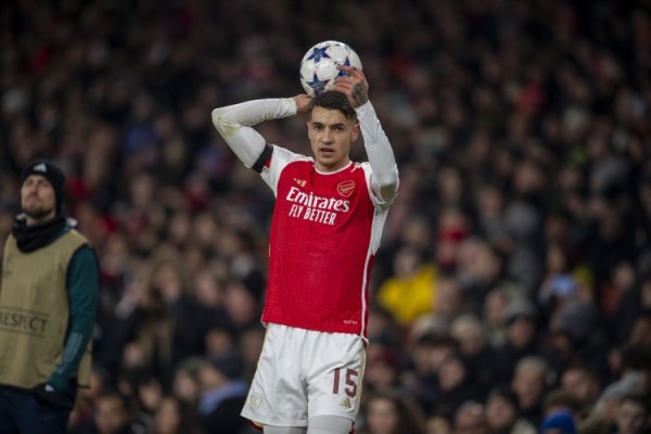 Reporter: Kiviol was allowed to go to Porto for a physical examination and will say goodbye to his teammates today