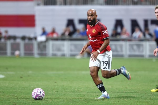 Win two awards! Mbermo was elected Manchester United s best player in August &8 best goal winner