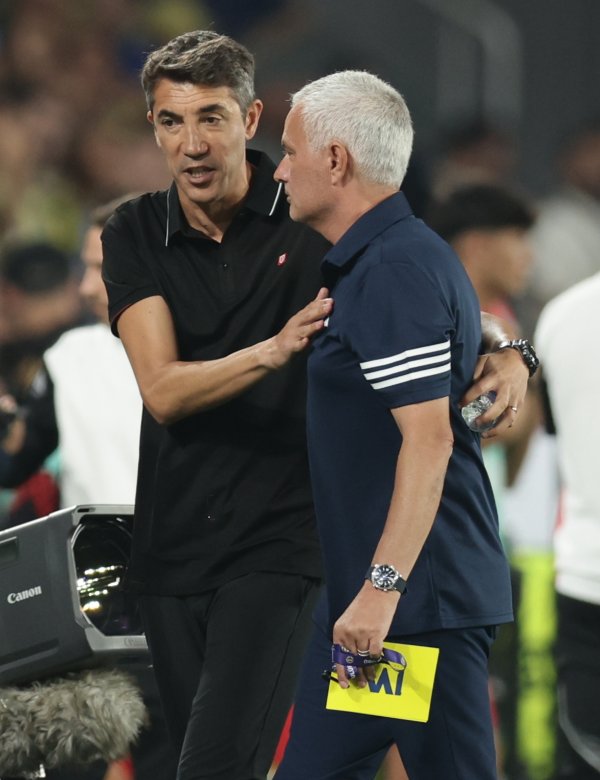Less than 1 month! Mourinho lost to the Champions League + was fired and will now coach Benfica to play in the Champions League