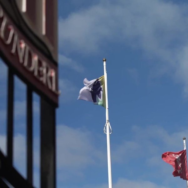 Full of warmth and care! Sunderland held a ceremony for young fan Bradley who died of cancer before the game