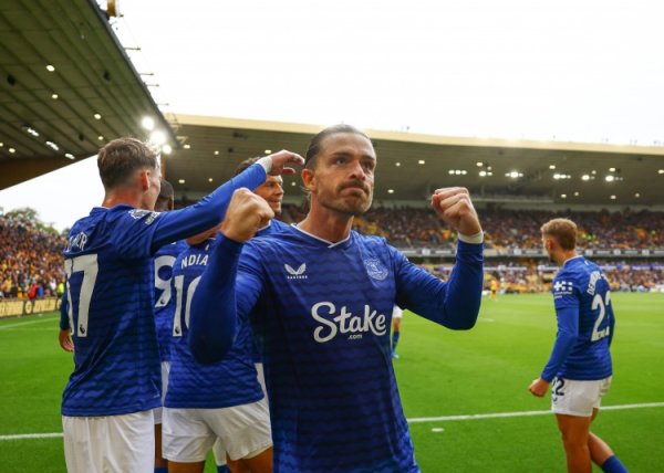 Everton s former player: Galish should stay in Everton, he has a better chance to join England
