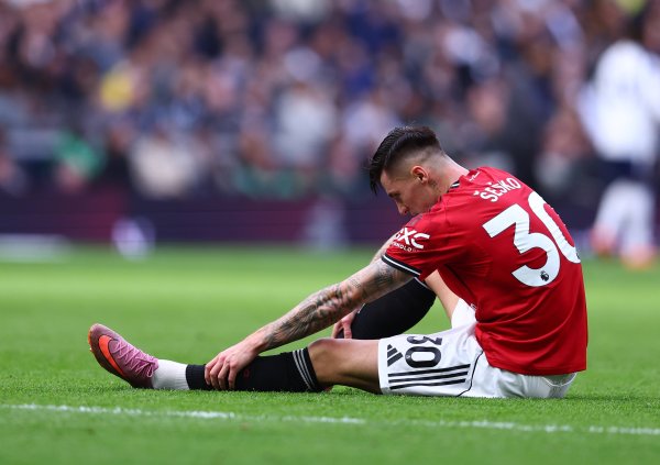 Manchester United: Sheshko may miss 3-5 weeks due to knee injury, and may miss up to 6 games